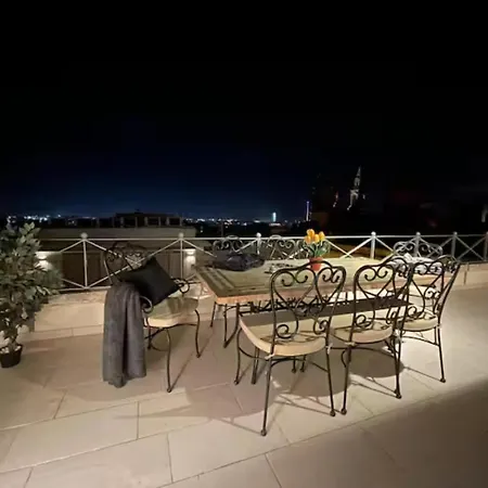 Cozy Townhouse With Rooftop View, Prime Spot * سليمة