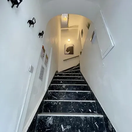 Cozy Townhouse With Rooftop View, Prime Spot Feriehus Sliema