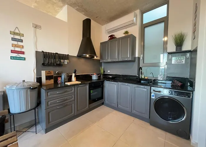 Tatil Evi Cozy Townhouse With Rooftop View, Prime Spot